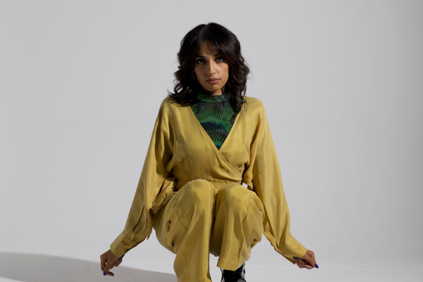 AKMUO wrap top yellow