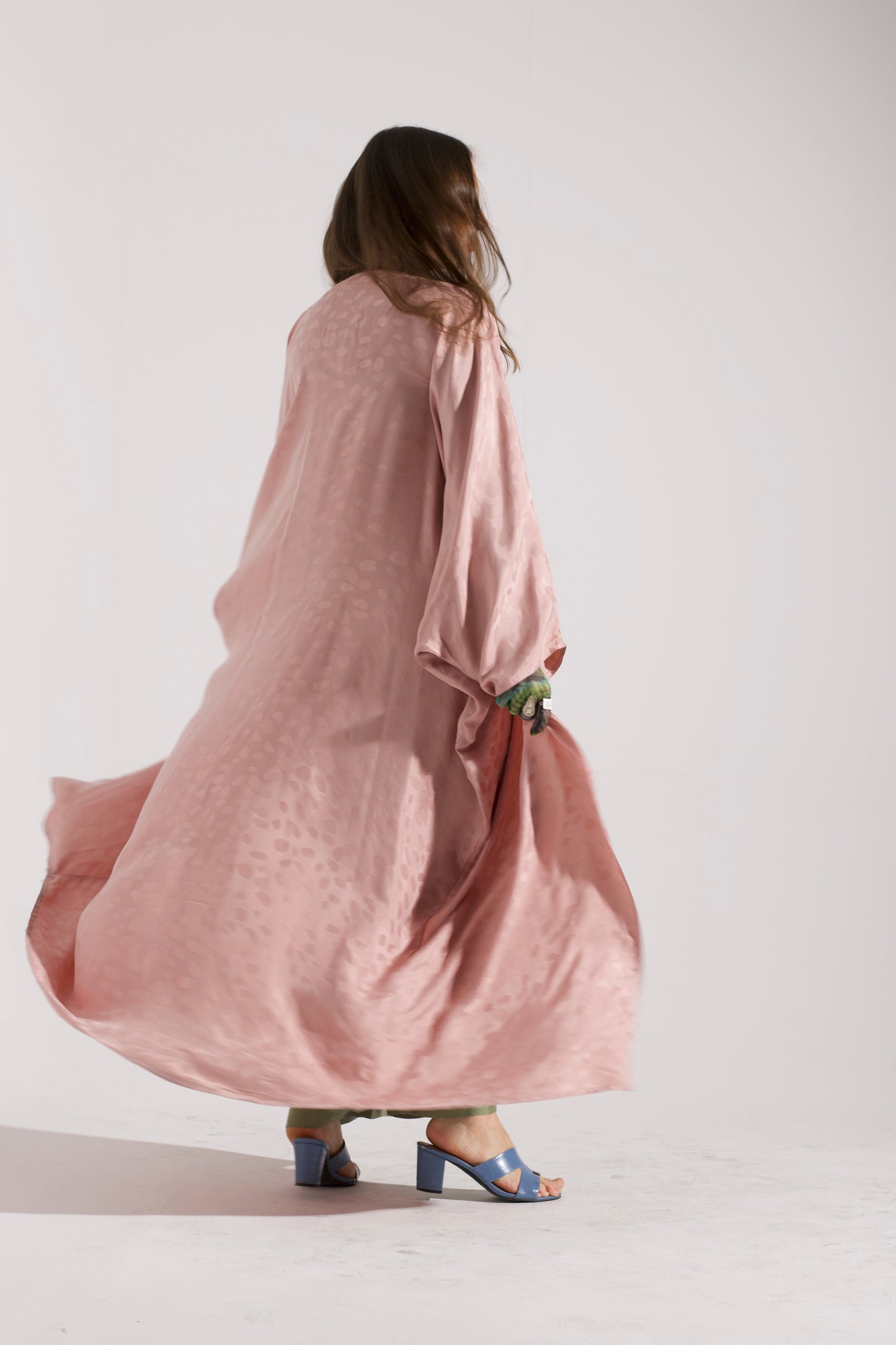 TUBIFERA abaya