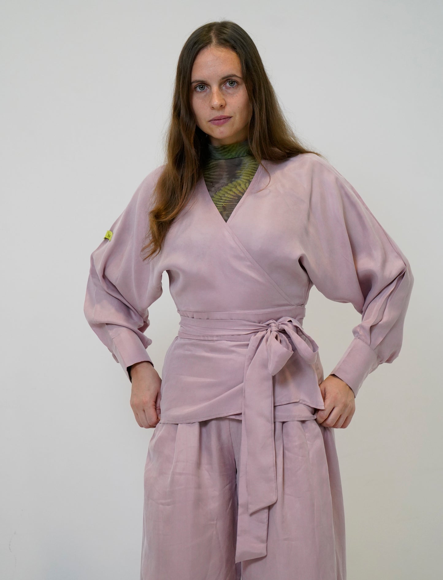 AKMUO wrap top pink