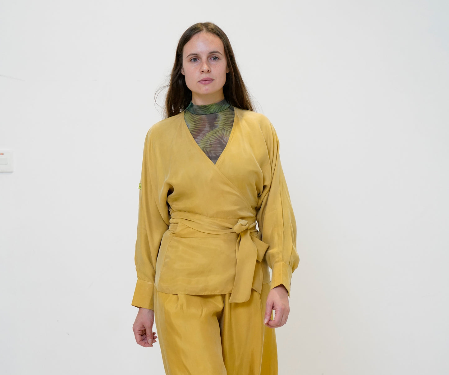 AKMUO wrap top yellow